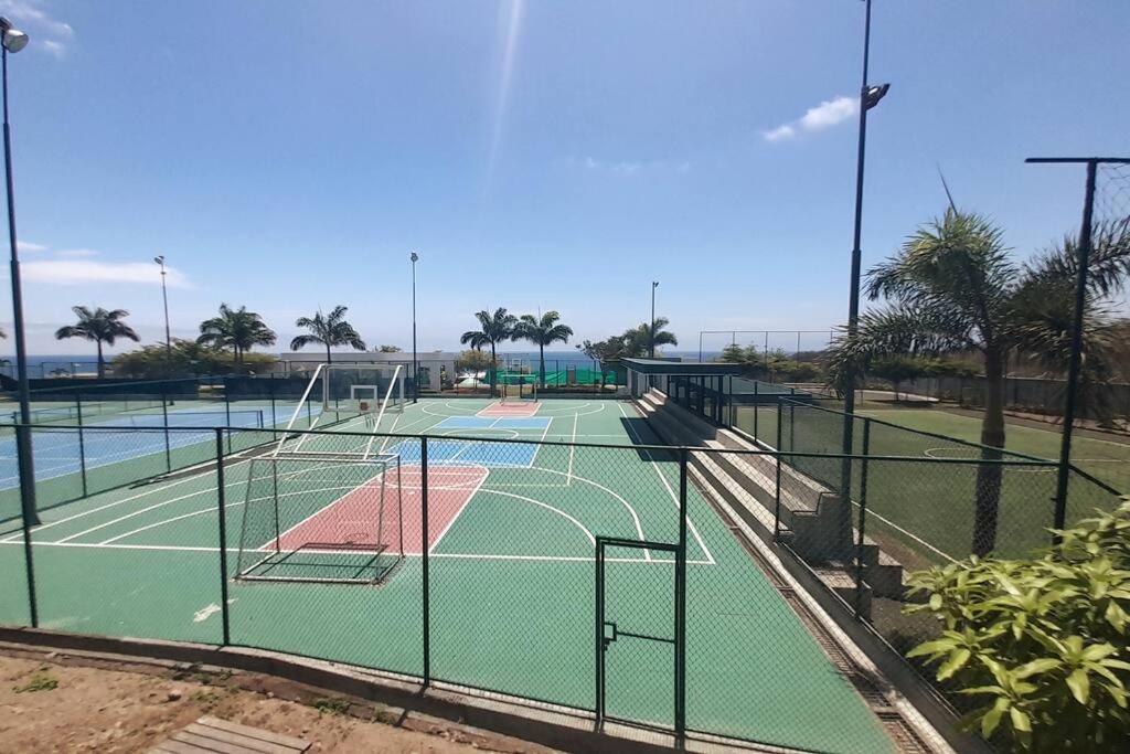 Espectacular Casa Grande Vacacional En Manta!