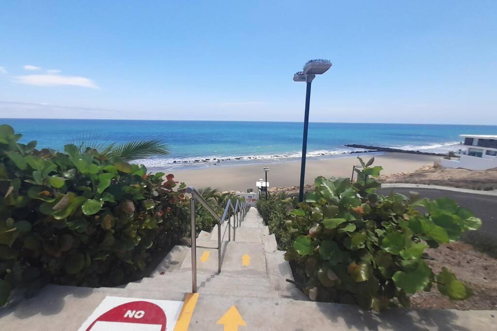 Espectacular Casa Grande Vacacional En Manta! Holiday home