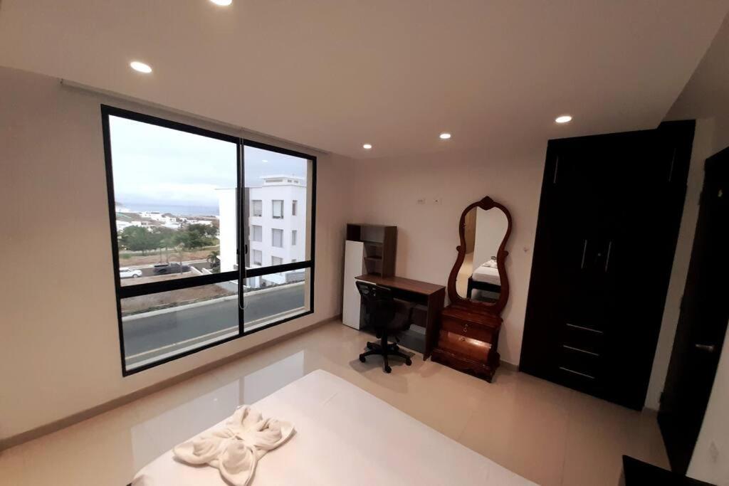 Holiday home Espectacular Casa Grande Vacacional En Manta! *